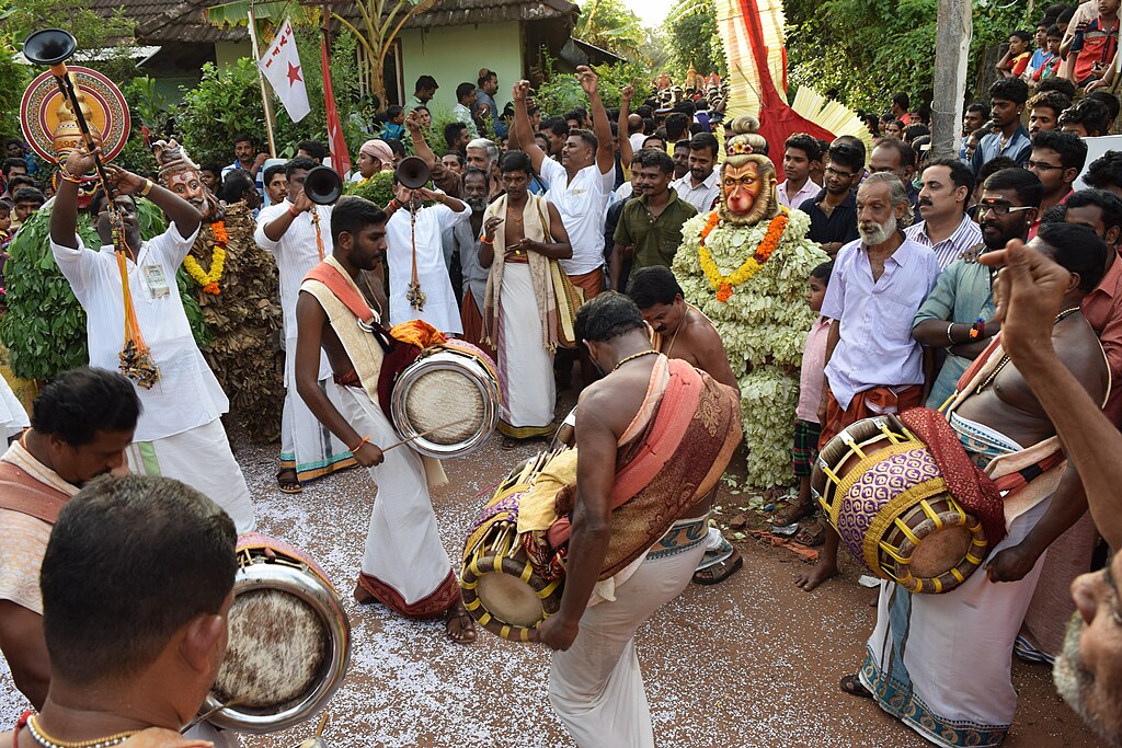 Kummatti at Urakam, Thrishur
