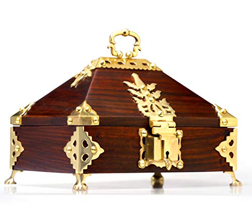 Nettur Petti Kerala traditional wooden jewellery box with brass fittings and enamel painting — available on Amazon India and worldwide
